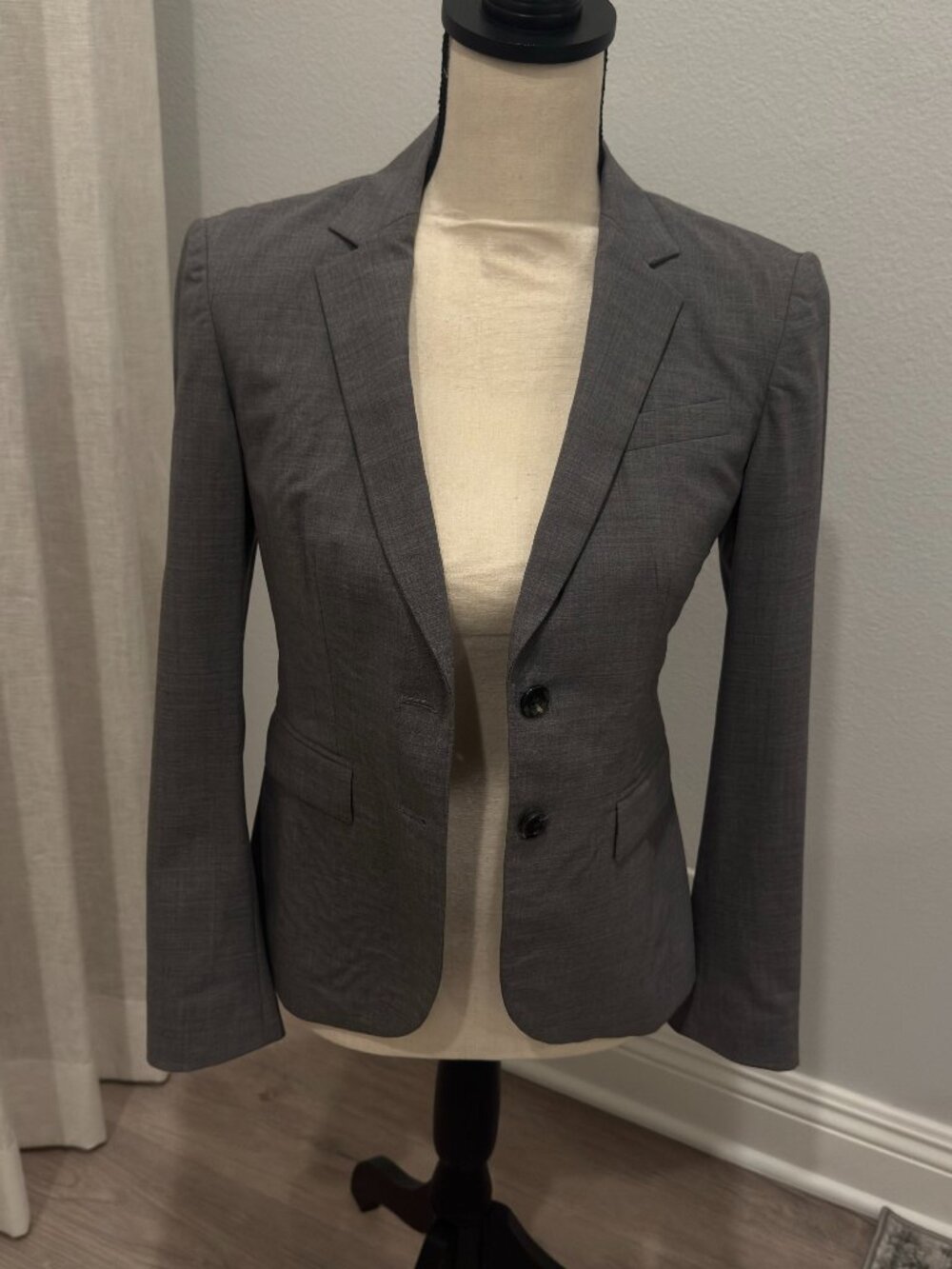 Banana Republic Women's Grey Tailored Blazer